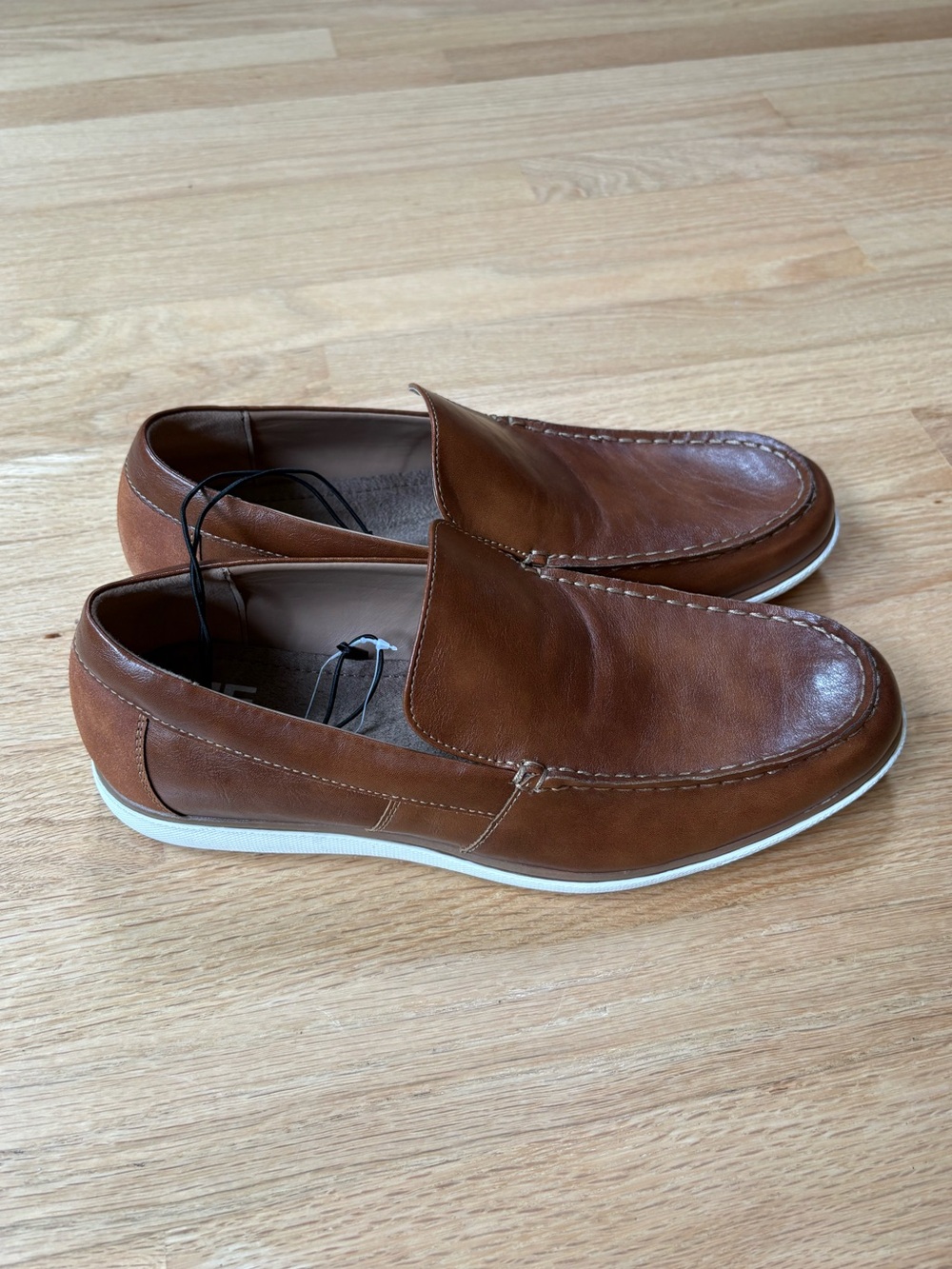 JF J. Ferrar Kenwood Memory Foam Brown Loafers Size 8.5 NEW